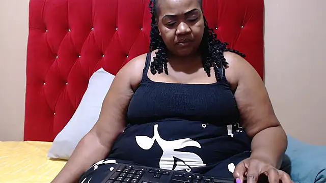 Snapshot of MIGHTYASSS chatting on April 15, 2026, 7:59 am MIGHTYASSS online show from April 15, 2026, 7:59 am