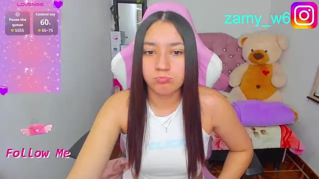 Snapshot of karla_cute01 chatting on May 9, 2026, 5:01 am karla cute01 online show from May 9, 2026, 5:01 am