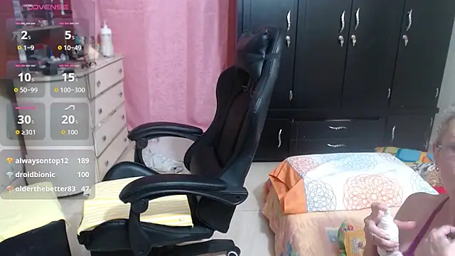 Giorgia xue53 online show from October 1, 2025, 1:55 am