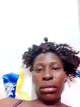 LOVELY-2BERRY online show from November 10, 2025, 6:29 pm