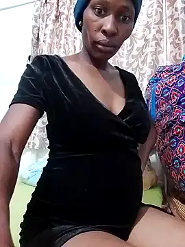 LOVELY-2BERRY online show from January 12, 2026, 6:40 am