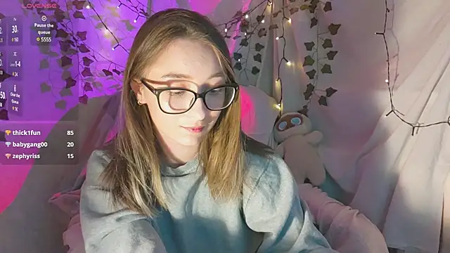 monlight  dana online show from December 3, 2024, 4:50 pm