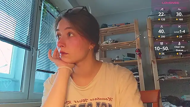 monlight  dana online show from February 6, 2026, 1:47 pm