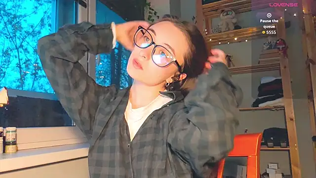 Snapshot of monlight__dana chatting on April 28, 2026, 6:24 pm monlight dana online show from April 28, 2026, 6:24 pm