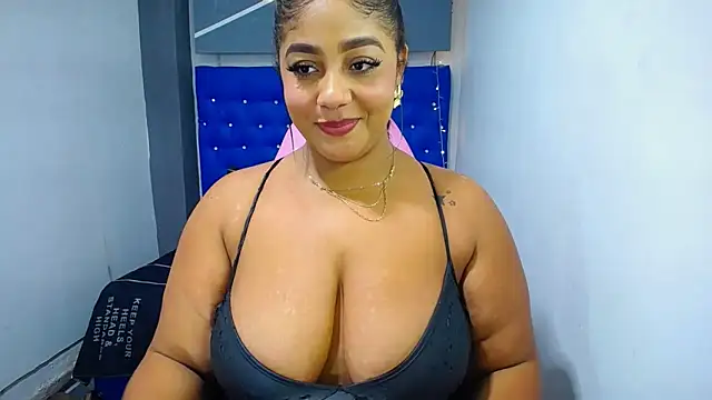 Snapshot of Mady_Kolemam chatting on November 16, 2025, 1:00 am Mady Kolemam online show from November 16, 2025, 1:00 am