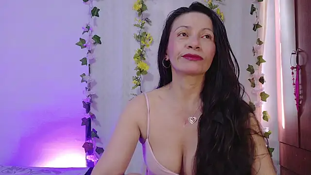 cattaleya1476 online show from July 16, 2026, 8:15 pm