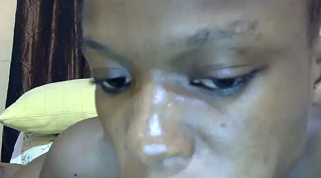 Snapshot of fire_waiste_ chatting on December 18, 2024, 11:19 pm fire waiste  online show from December 18, 2024, 11:19 pm