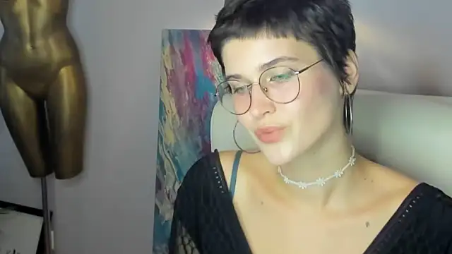 Snapshot of sarah_perfect chatting on September 14, 2025, 1:43 pm sarah perfect online show from September 14, 2025, 1:43 pm