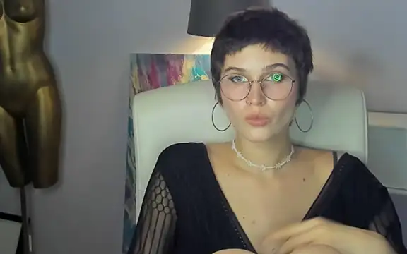 Snapshot of sarah_perfect chatting on September 18, 2025, 1:35 pm sarah perfect online show from September 18, 2025, 1:35 pm