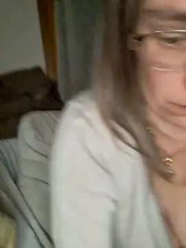 SpiceLea online show from January 13, 2025, 10:24 pm