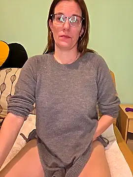 SpiceLea online show from January 6, 2026, 5:05 pm