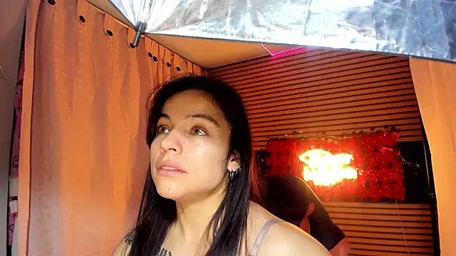 Snapshot of rosse_2504 chatting on October 10, 2025, 5:01 pm rosse 2504 online show from October 10, 2025, 5:01 pm