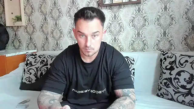 Jonmusclemaster online show from February 21, 2025, 8:29 am