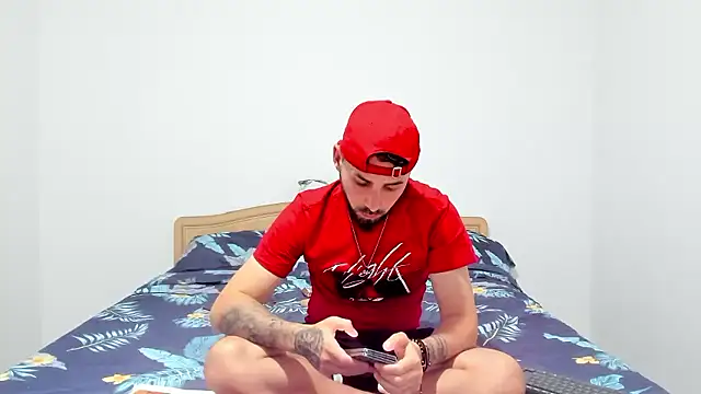 Jonmusclemaster online show from April 7, 2026, 7:58 pm