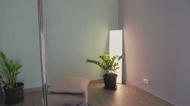 Angelbae- online show from February 2, 2025, 1:30 pm