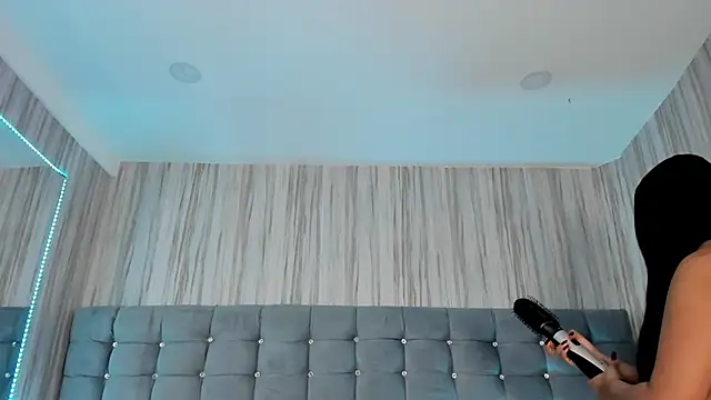 Poacahontasfg online show from April 10, 2026, 4:06 am