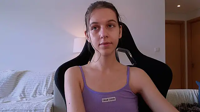 VanessaBayer2 online show from January 5, 2025, 2:17 am