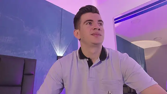 MikaelSlow online show from April 2, 2026, 3:37 am