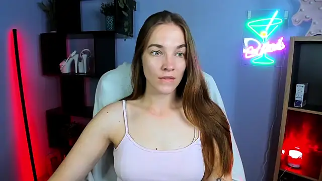 kenzie x online show from September 17, 2025, 5:42 am