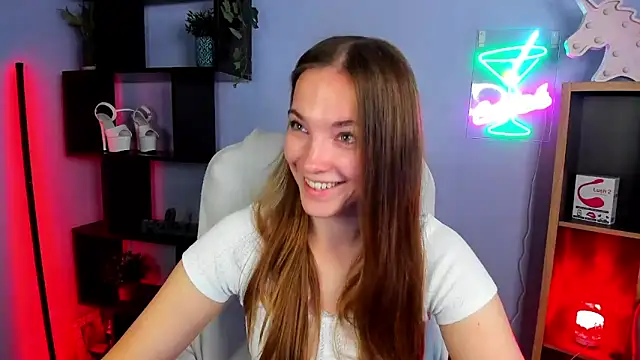 kenzie x online show from September 24, 2025, 6:28 am