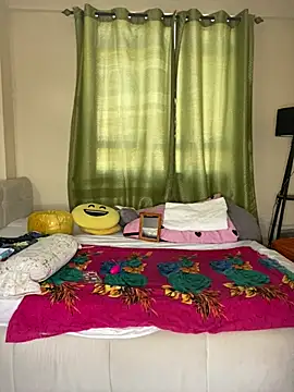 nur lin online show from February 22, 2025, 5:34 am