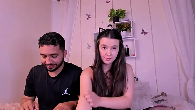 Snapshot of Idara_and_Edahi01 chatting on February 22, 2025, 1:44 am Idara and Edahi01 online show from February 22, 2025, 1:44 am