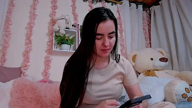 Snapshot of Idara_and_Edahi01 chatting on October 9, 2025, 5:00 pm Idara and Edahi01 online show from October 9, 2025, 5:00 pm