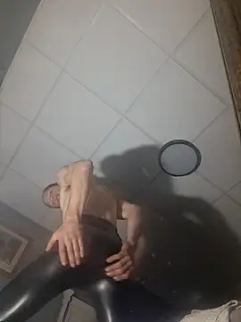 Snapshot of her4life chatting on February 4, 2026, 7:14 am her4life online show from February 4, 2026, 7:14 am