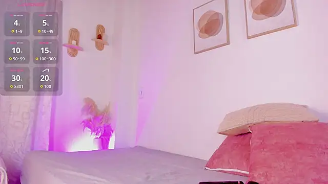 Mia 222 online show from November 9, 2025, 11:08 am