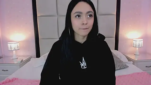 HannaClarrk  online show from January 22, 2025, 11:12 am