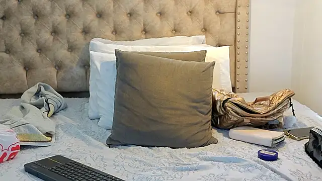 Anya Texas online show from February 5, 2026, 8:02 pm