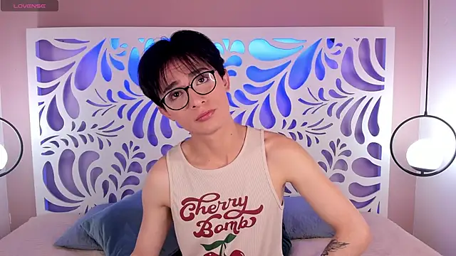 cherryy boy online show from May 9, 2026, 8:03 pm