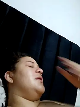 Liancy online show from February 18, 2026, 10:50 pm