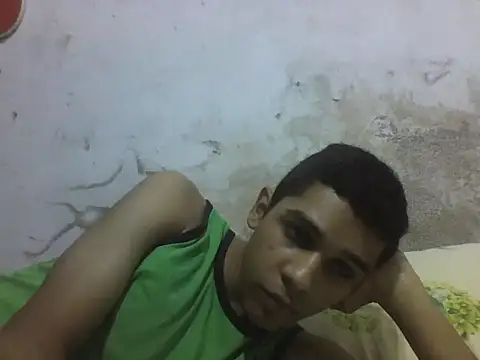 Snapshot of Leopardogonza chatting on May 20, 2026, 10:05 pm Leopardogonza online show from May 20, 2026, 10:05 pm