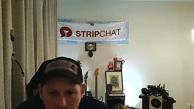 Snapshot of Rock_Pierce chatting on March 3, 2026, 8:04 pm Rock Pierce online show from March 3, 2026, 8:04 pm