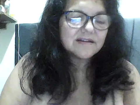 Snapshot of kassandra02 chatting on October 4, 2025, 3:15 am kassandra02 online show from October 4, 2025, 3:15 am