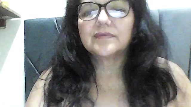 Snapshot of kassandra02 chatting on October 26, 2025, 3:12 am kassandra02 online show from October 26, 2025, 3:12 am