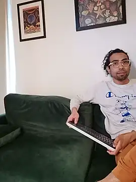 Redfloweer1 online show from September 12, 2025, 12:38 pm