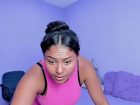 Snapshot of ariel_milk chatting on March 12, 2025, 12:53 am ariel milk online show from March 12, 2025, 12:53 am