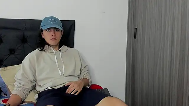 Snapshot of alex_connorr chatting on December 30, 2024, 9:08 pm alex connorr online show from December 30, 2024, 9:08 pm