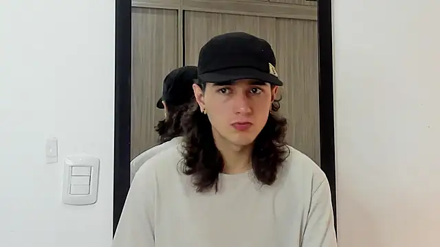 Snapshot of alex_connorr chatting on February 3, 2025, 5:14 pm alex connorr online show from February 3, 2025, 5:14 pm