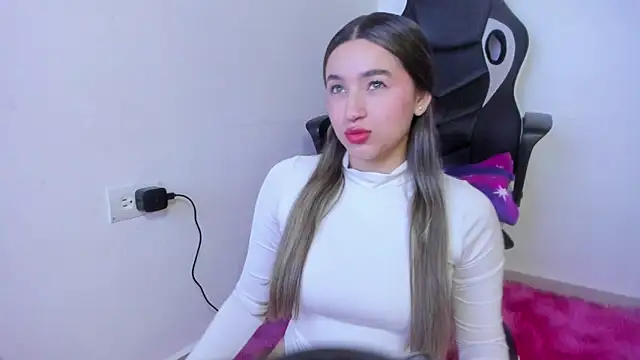 Sophie spencer1 online show from December 17, 2025, 2:39 am