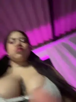 Snapshot of aliensexy chatting on December 14, 2024, 4:12 am aliensexy online show from December 14, 2024, 4:12 am