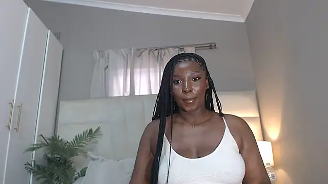 naughtyblackdolie online show from April 24, 2026, 9:12 am