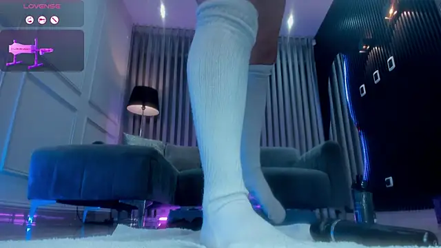 Anna parkker  online show from February 26, 2025, 2:14 pm