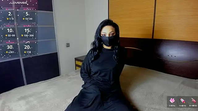 Snapshot of habibi_moon chatting on January 22, 2025, 2:15 am habibi moon online show from January 22, 2025, 2:15 am