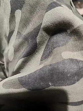 zJonas6Torr9 online show from April 25, 2026, 4:15 am