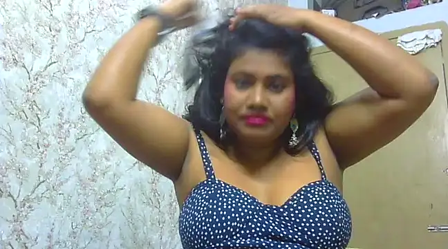 sexy roma online show from January 17, 2025, 3:43 pm