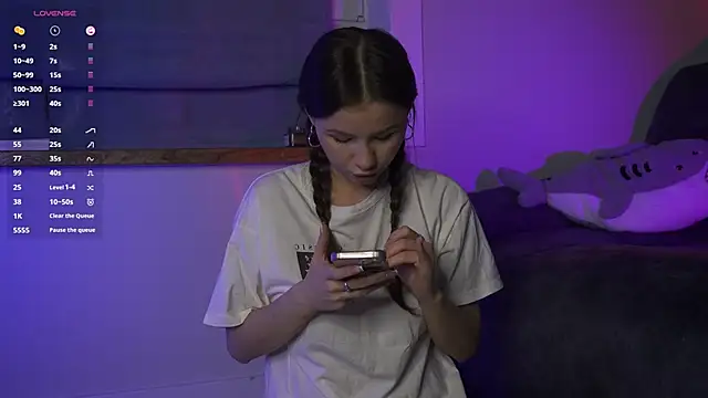 GlamourNova online show from January 30, 2025, 3:40 pm