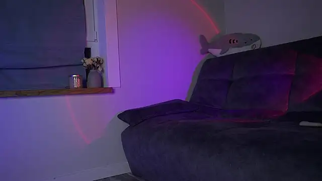 GlamourNova online show from February 5, 2025, 3:09 pm